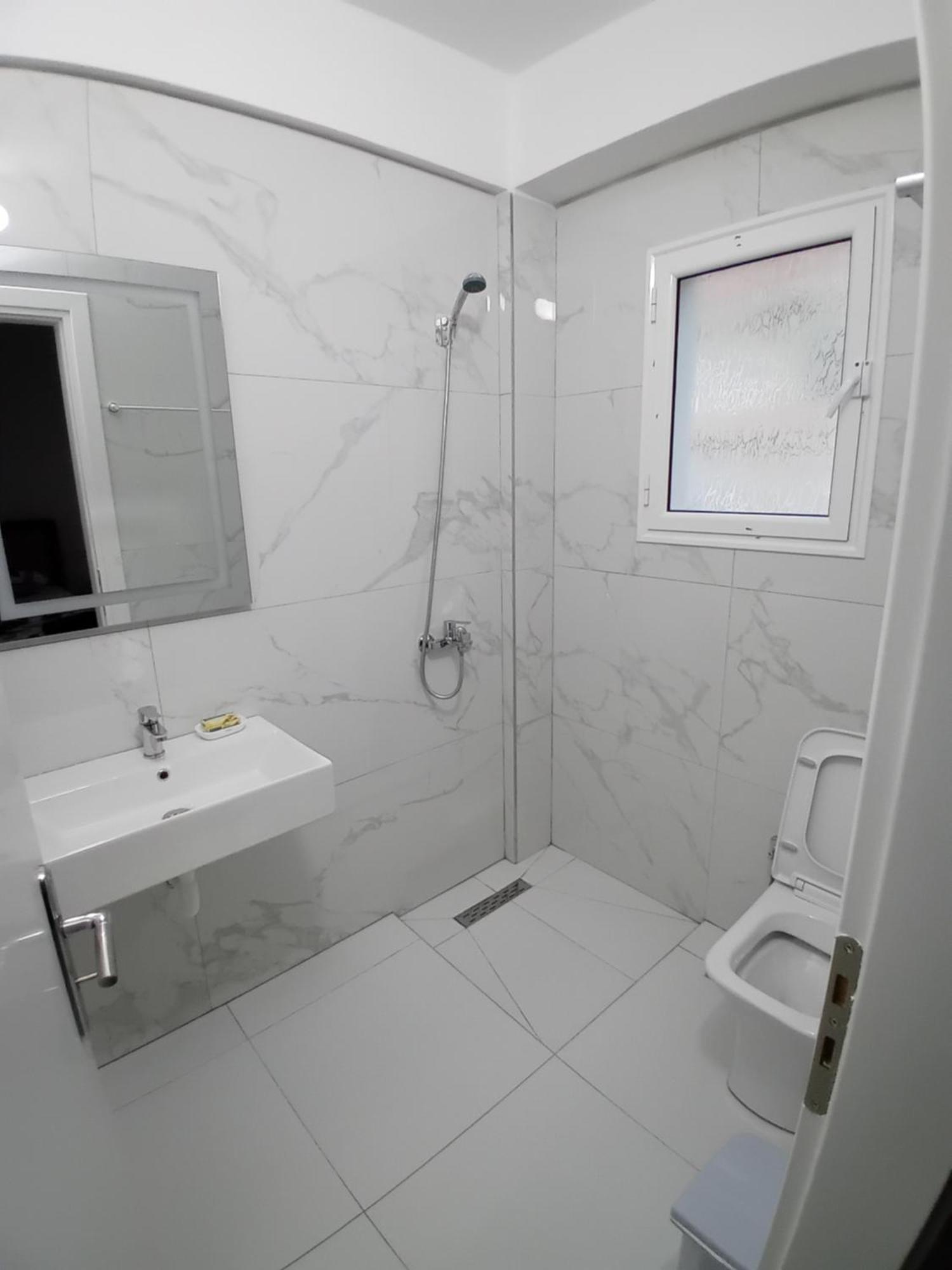 Ida Apartments Саранда Экстерьер фото